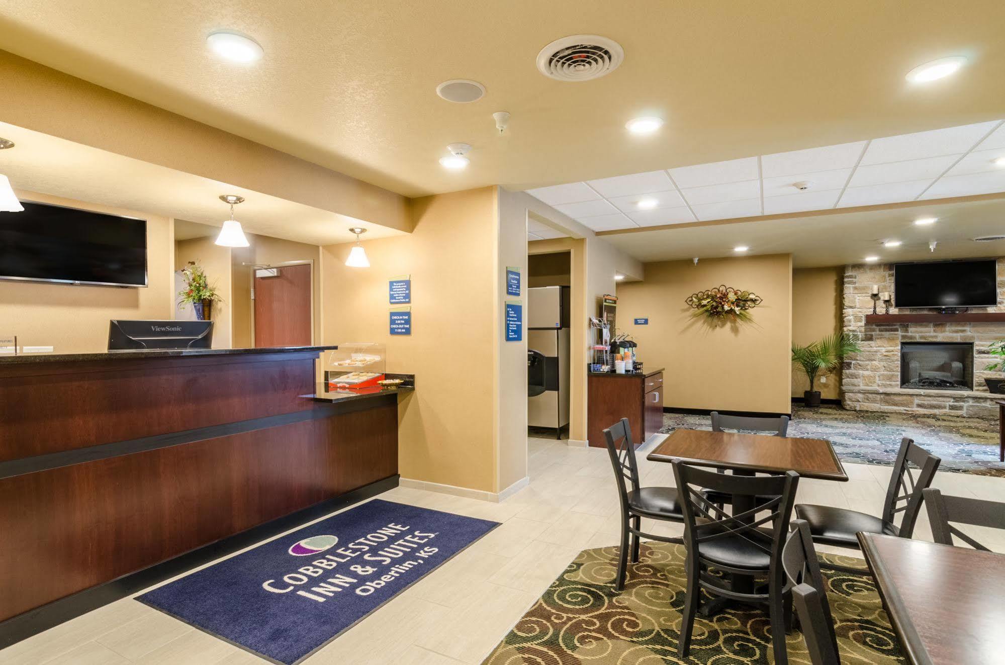 Cobblestone Inn & Suites - Oberlin Eksteriør billede